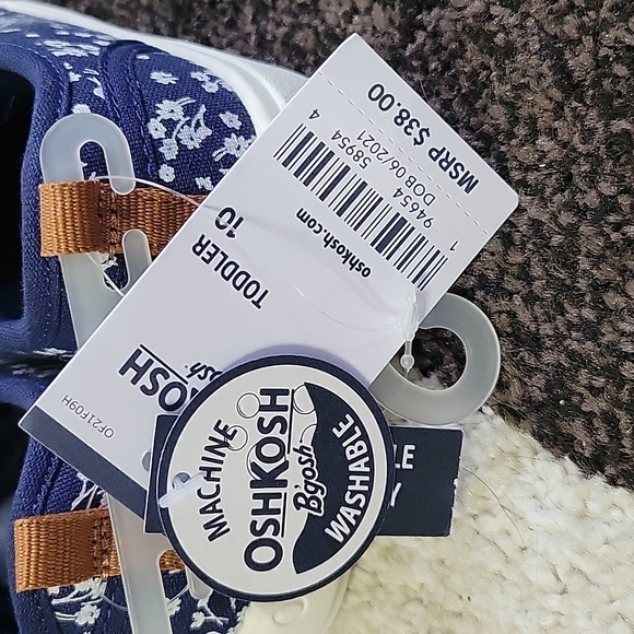 NWT OshKosh B'gosh Slip-on Toddler Sneakers Size 10 - Picture 5 of 5